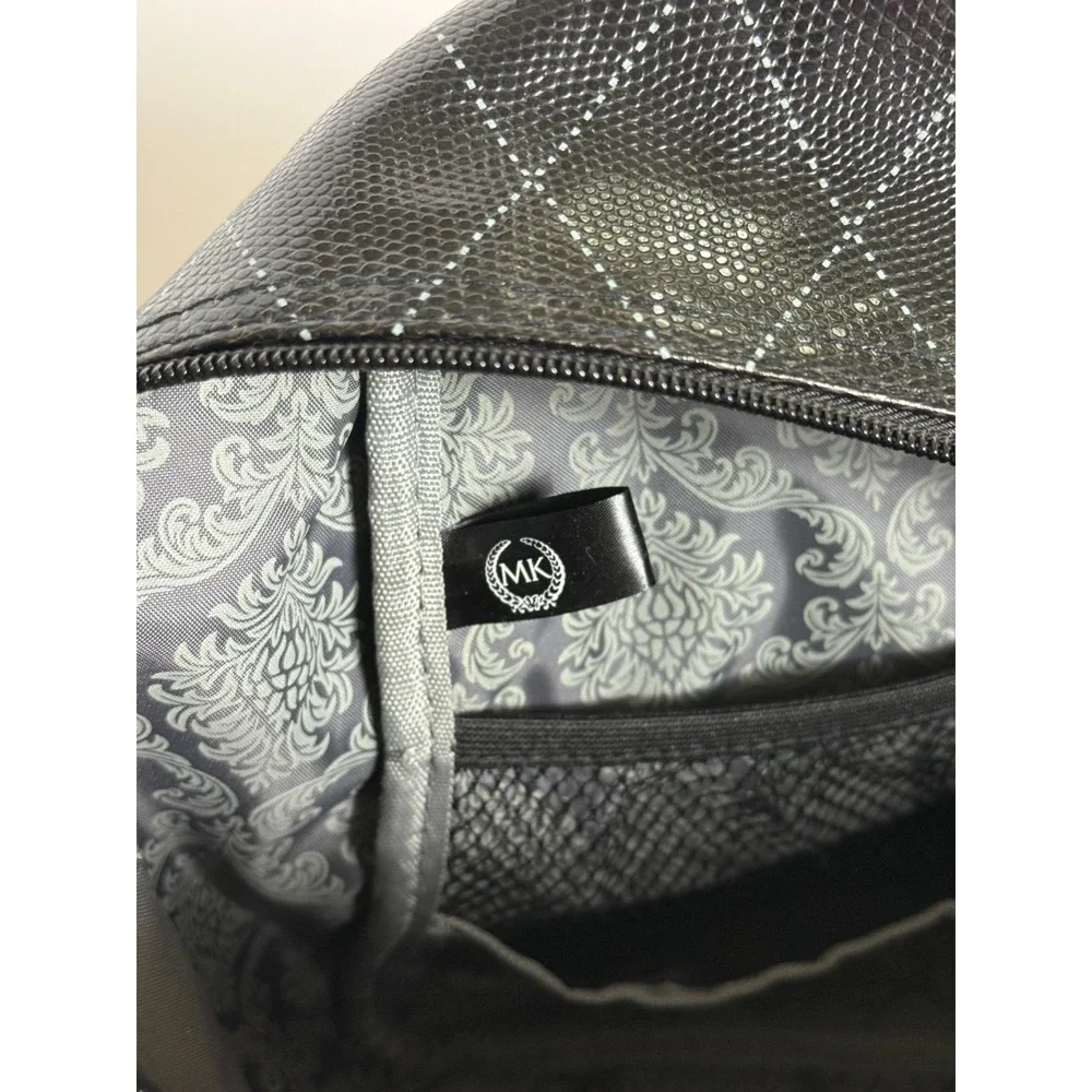 Vintage Mary Kay Quilted Travel Makeup Duffel  Bag Top Handle Zip Organizer